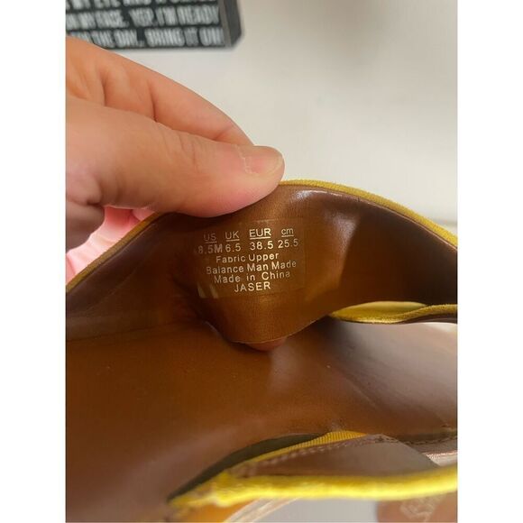 Franco Sarto Mustard Color Suede Flats size 8.5 - Picture 9 of 10